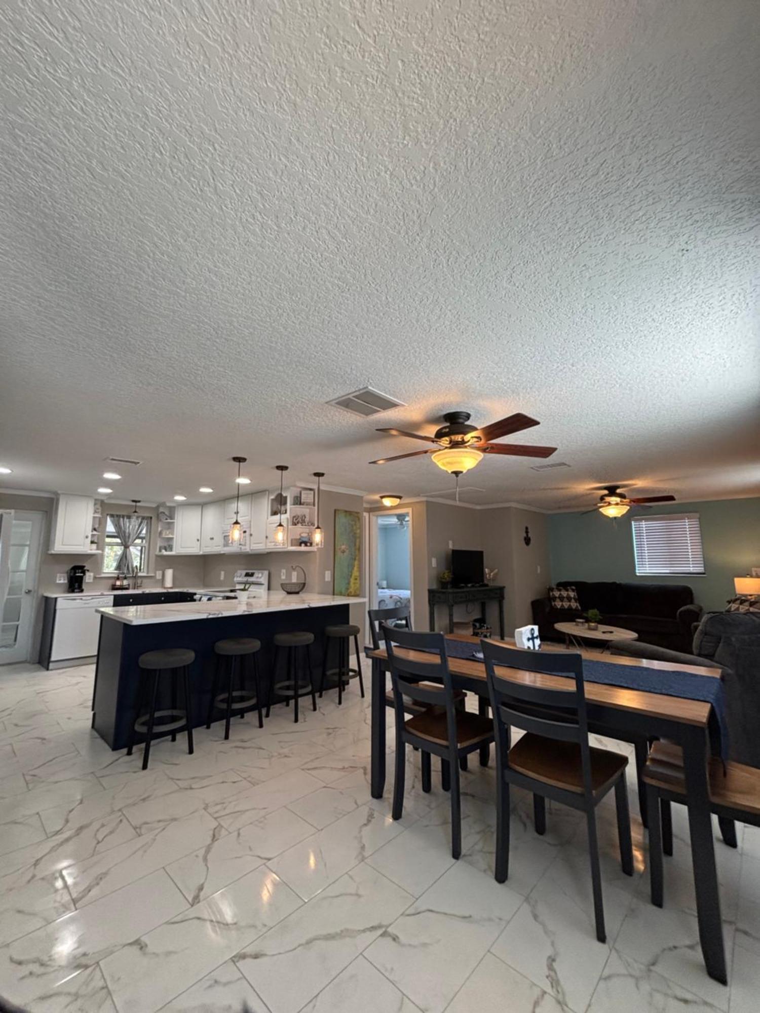 Ferienhaus Gorgeous Seaside Seashell Cottage! *