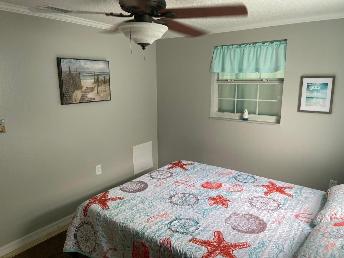 Gorgeous Seaside Seashell Cottage! Holiday home *